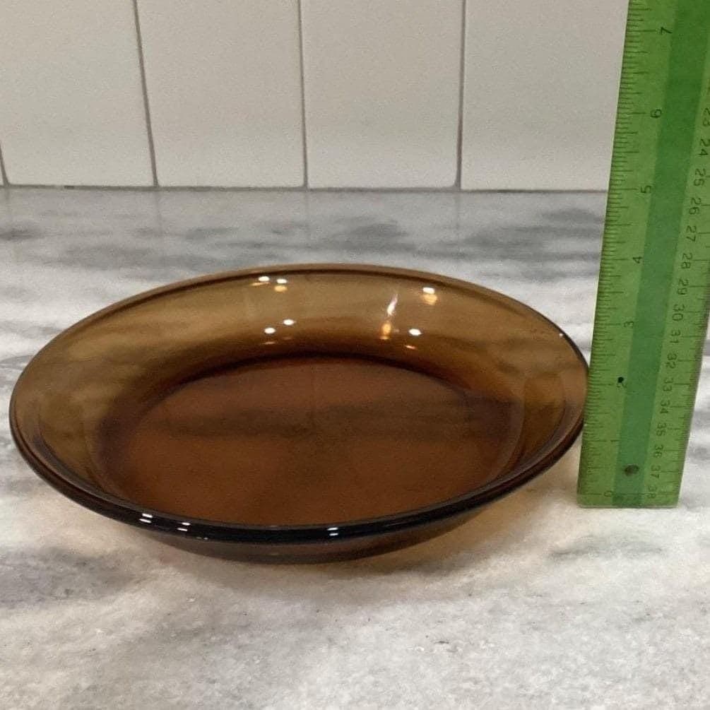 Anchor Hocking Fire-King Amber Pie Plates, Set of 2, Vintage Brown Bakeware - Thumbnail 3