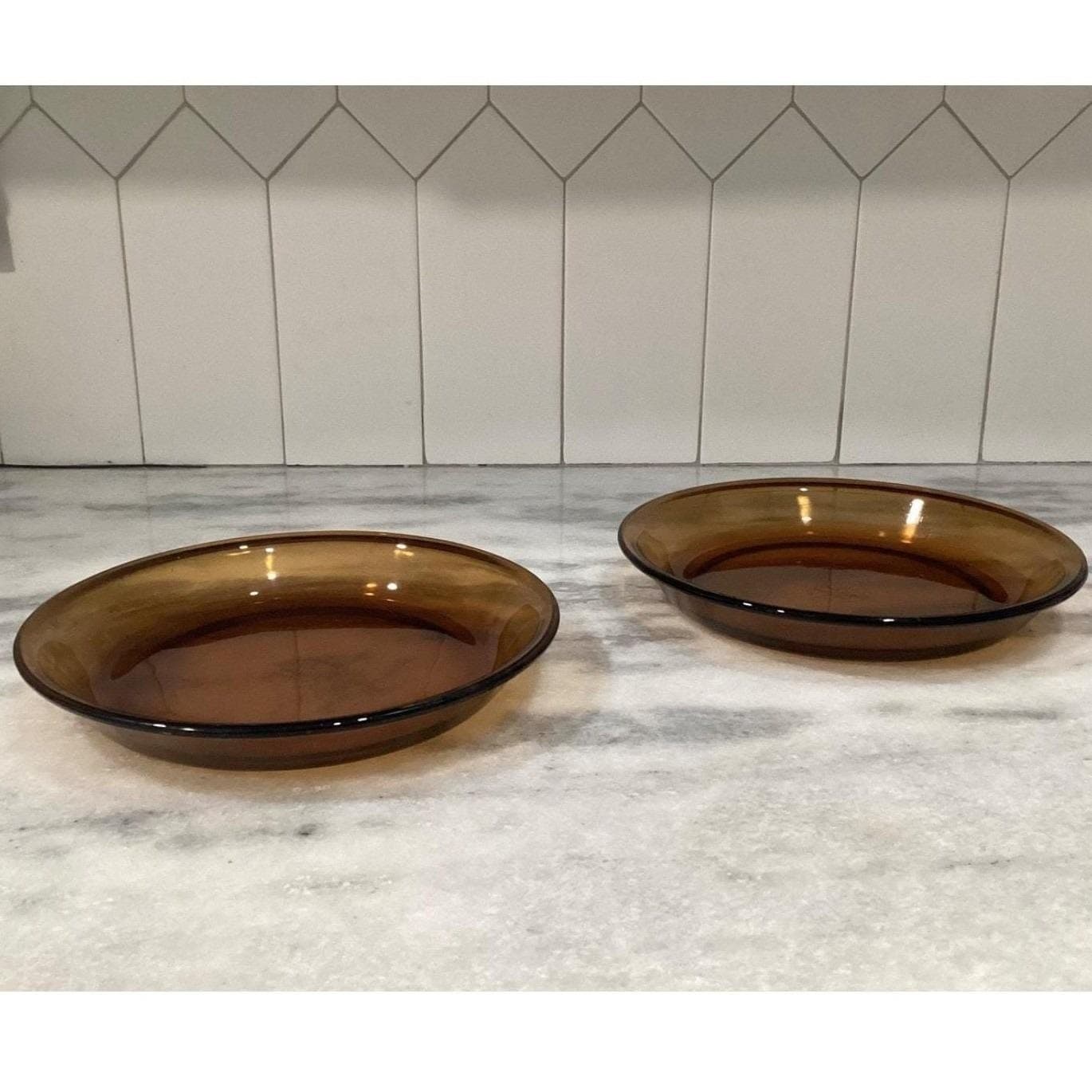 Anchor Hocking Fire-King Amber Pie Plates, Set of 2, Vintage Brown Bakeware - Thumbnail 9