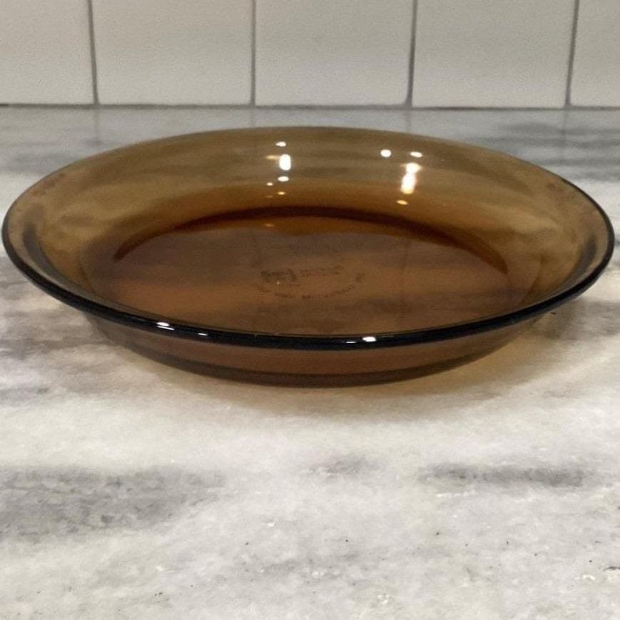 Anchor Hocking Amber Pie Plate #1060, Set of 2, Vintage Fire-King Bakeware - Thumbnail 13