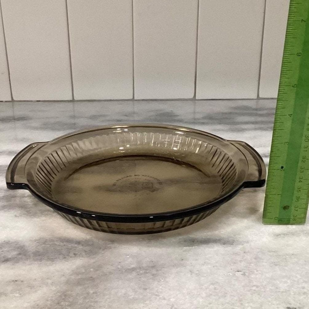 Anchor Hocking Brown Glass Pie Plates #1460, Set of 2, Vintage USA Bakeware - Thumbnail 3