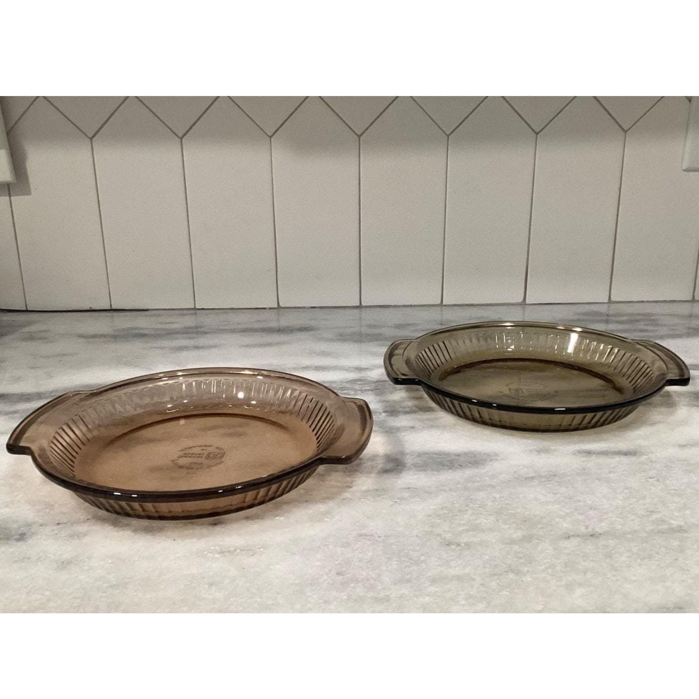 Anchor Hocking Brown Glass Pie Plates #1460, Set of 2, Vintage USA Bakeware - Thumbnail 9