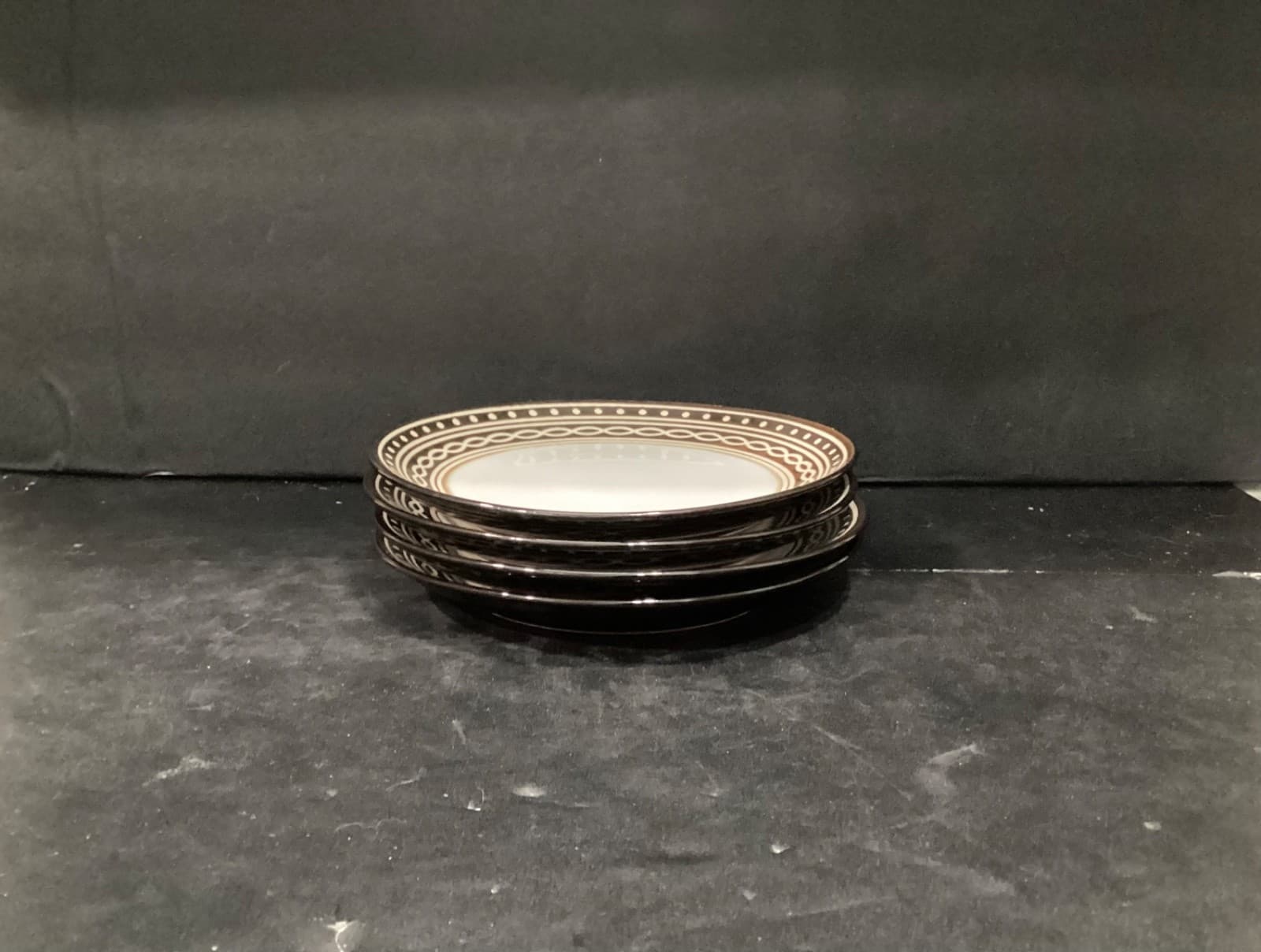 Set Of 4 Gourmet Basics by Mikasa LUCIANA 8.25" Salad Plates - Thumbnail 9