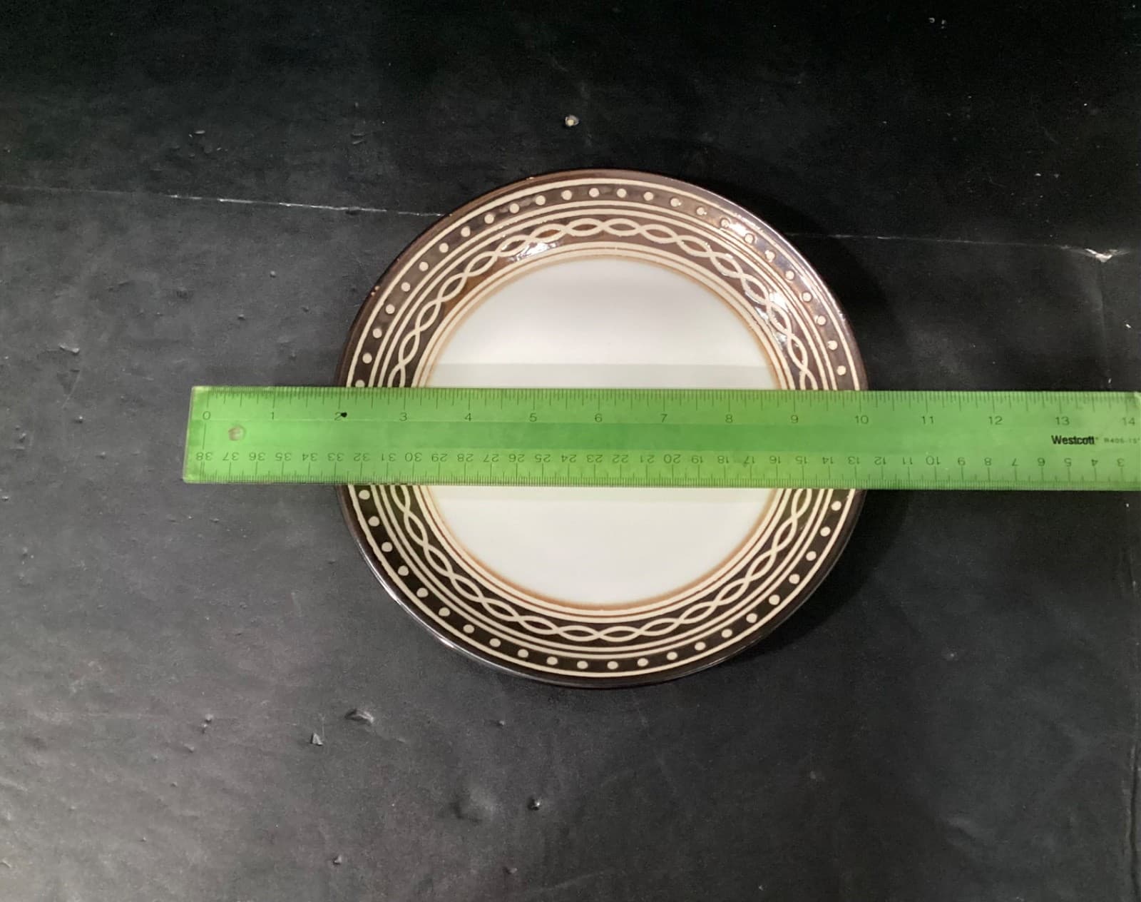 Set Of 4 Gourmet Basics by Mikasa LUCIANA 8.25" Salad Plates - Thumbnail 6