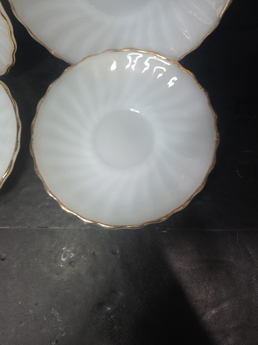 Anchor Hocking Golden Shell Saucers, Swirl Lustre Plates, Gold Trim, Set Of 4 - Thumbnail 2