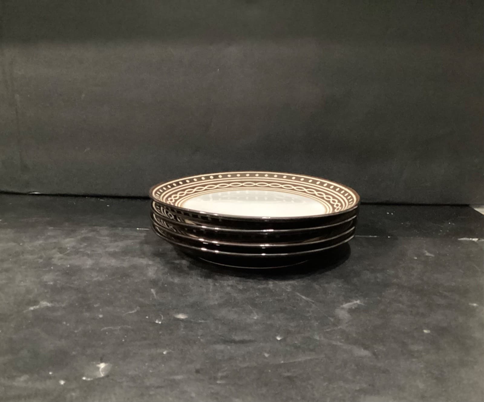 Set Of 4 Gourmet Basics by Mikasa LUCIANA 8.25" Salad Plates - Thumbnail 8