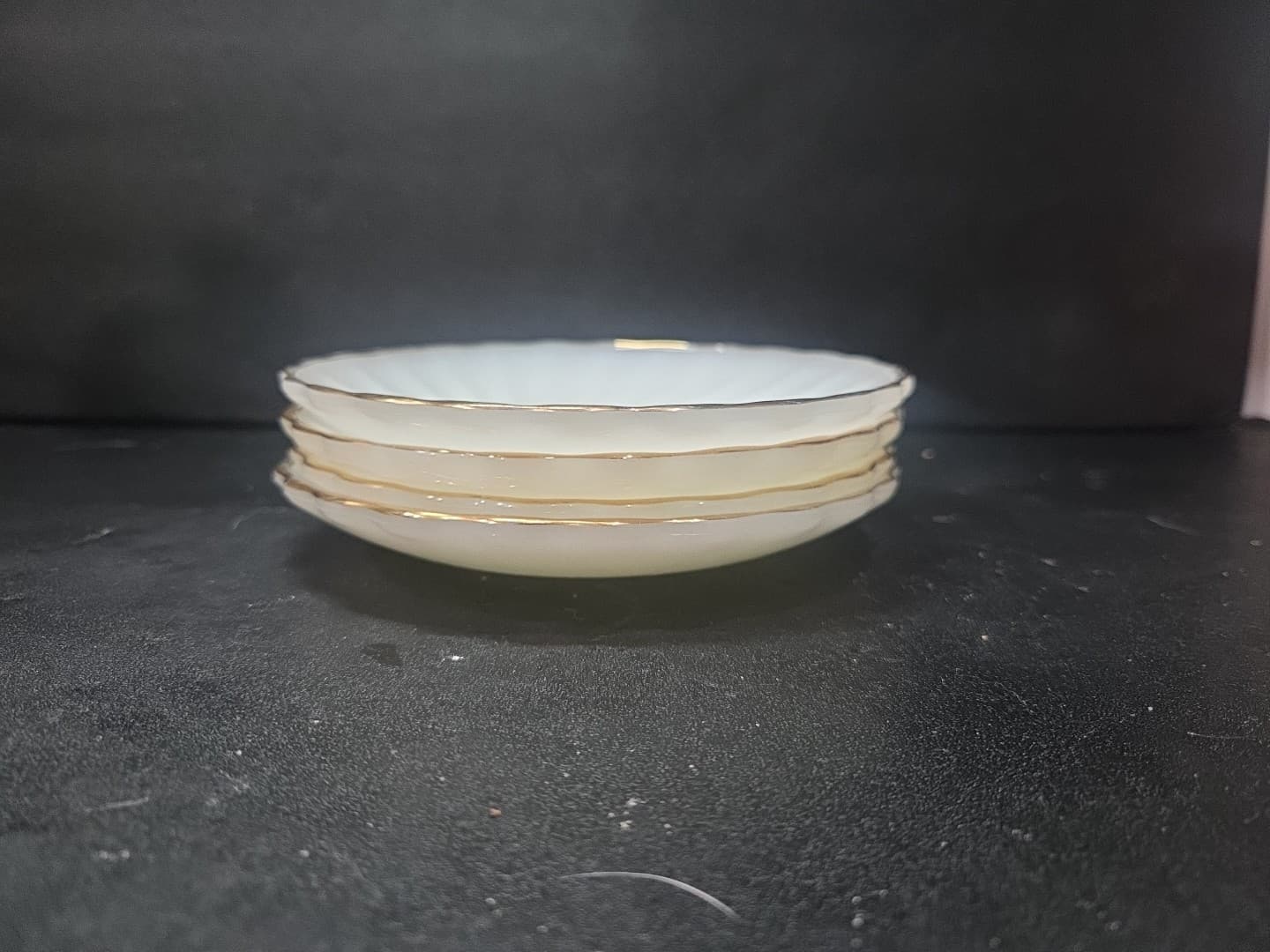 Anchor Hocking Golden Shell Saucers, Swirl Lustre Plates, Gold Trim, Set Of 4 - Thumbnail 5