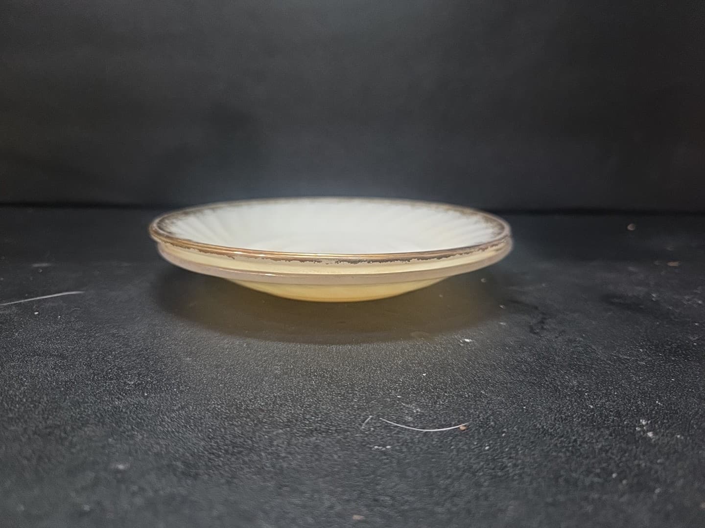 Anchor Hocking Golden Shell Saucers, Swirl Lustre Plates, Gold Trim, Set Of 2 - Thumbnail 5