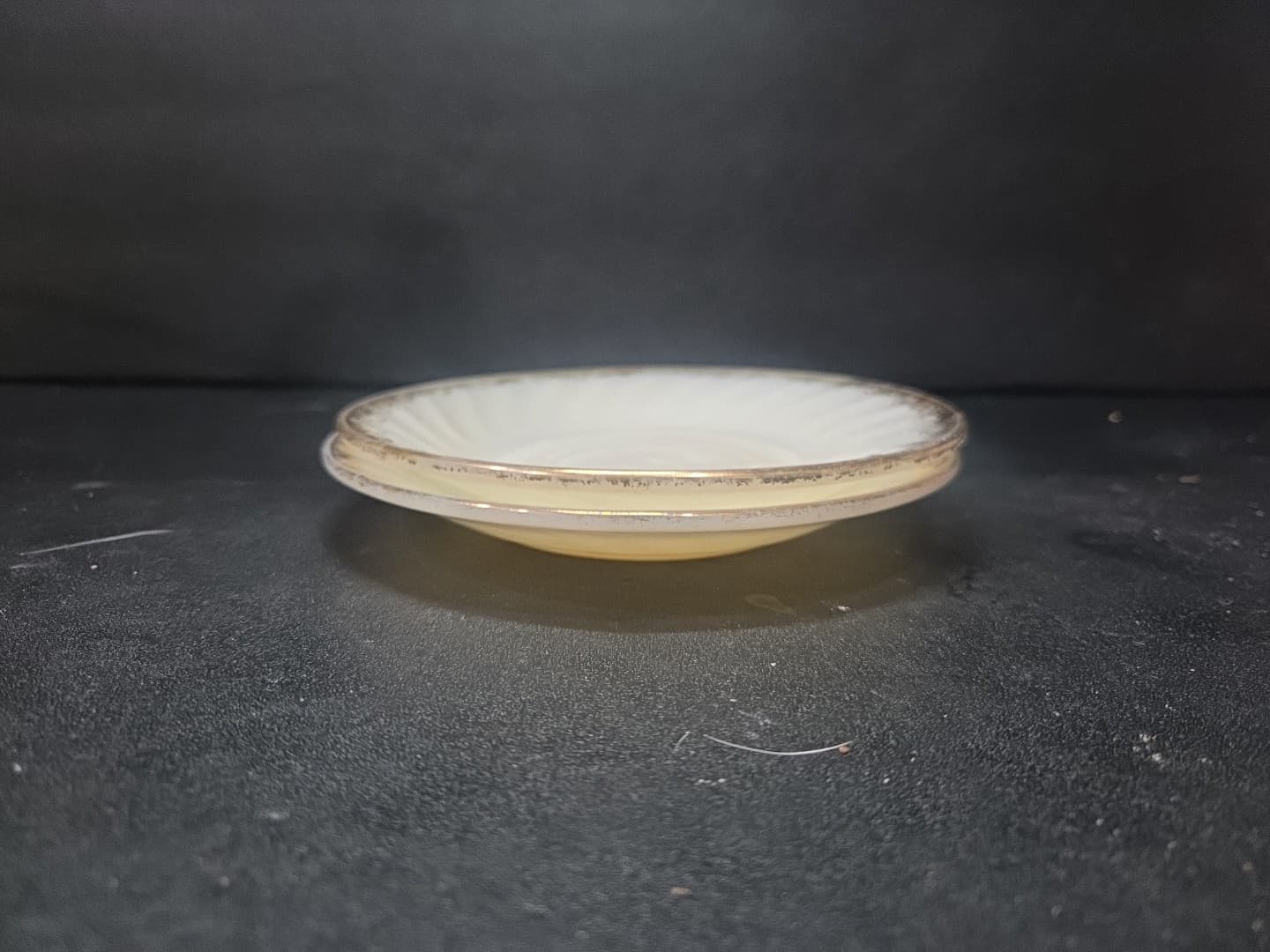 Anchor Hocking Golden Shell Saucers, Swirl Lustre Plates, Gold Trim, Set Of 2 - Thumbnail 7