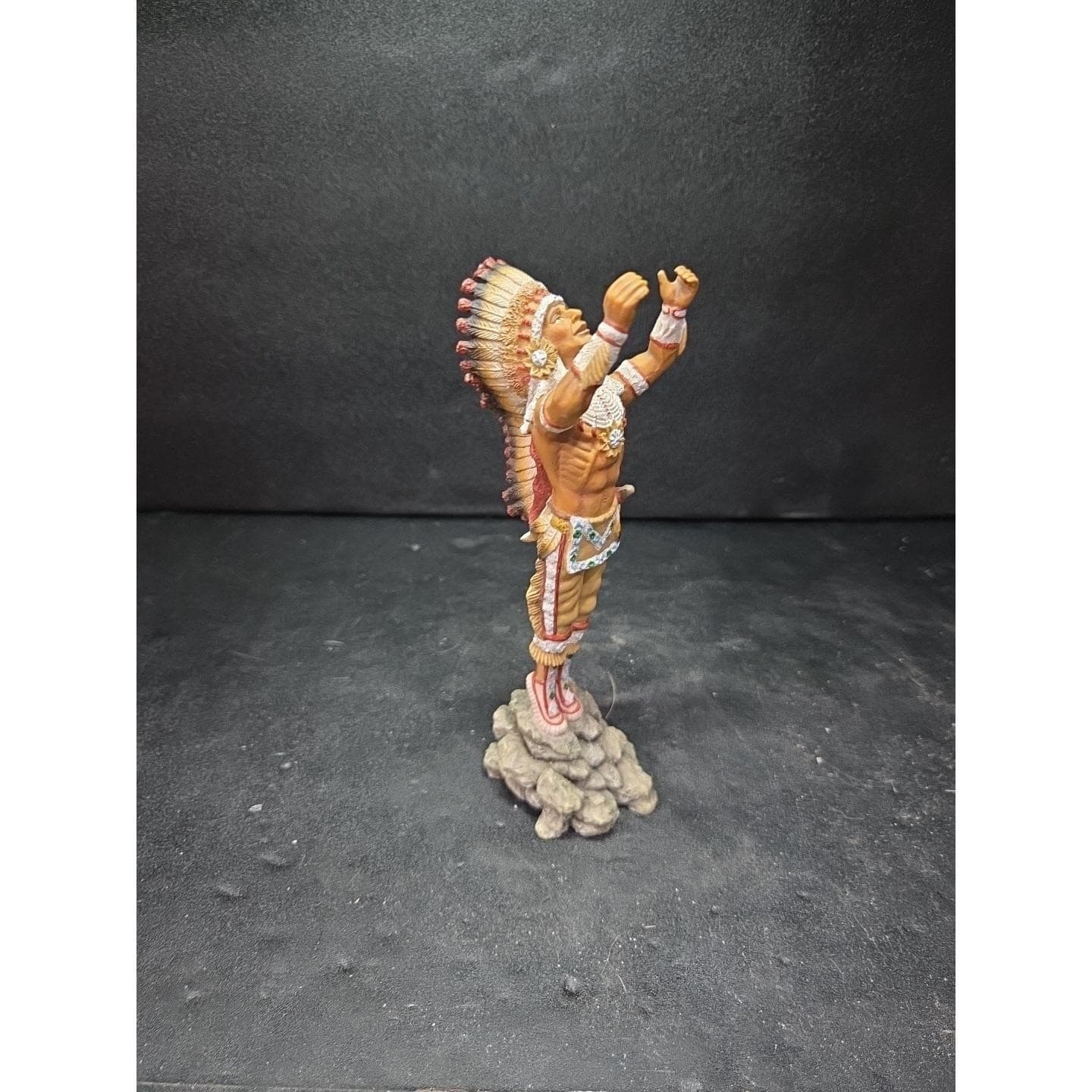 Hamilton Collection Warrior Prayer Protector of Dreams Native American Figurine - Thumbnail 2