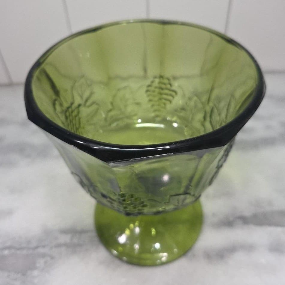 Indiana Glass Colony Harvest Grapes Compote, Vintage Avocado Green Pedestal Bowl - Thumbnail 6