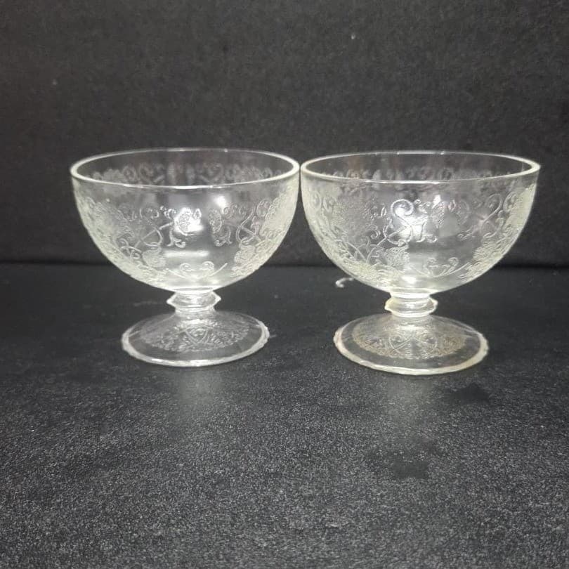 Hazel Atlas Florentine Sherbet Glasses, Set of 2, Vintage Footed Dessert Glass - Thumbnail 2