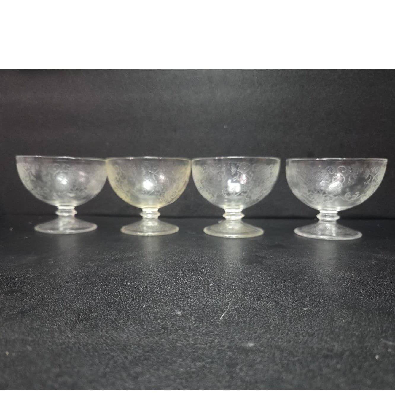 Hazel Atlas Florentine Sherbet Glasses, Set of 4, Vintage Footed Dessert Glass - Thumbnail 3