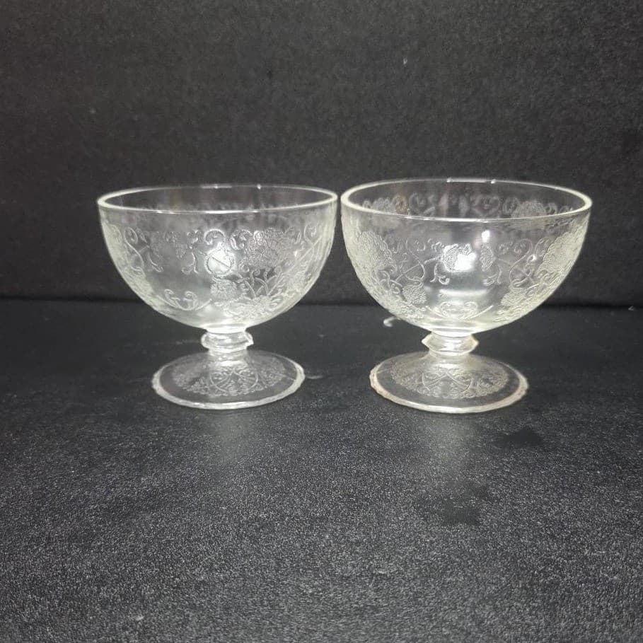 Hazel Atlas Florentine Sherbet Glasses, Set of 2, Vintage Footed Dessert Glass - Thumbnail 4