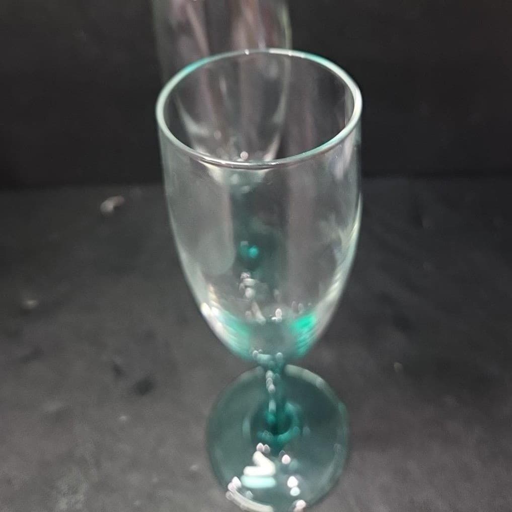 Luminarc Teal Champagne Flutes, Set of 2, Vintage Aqua Stemware Toasting Glasses - Thumbnail 6