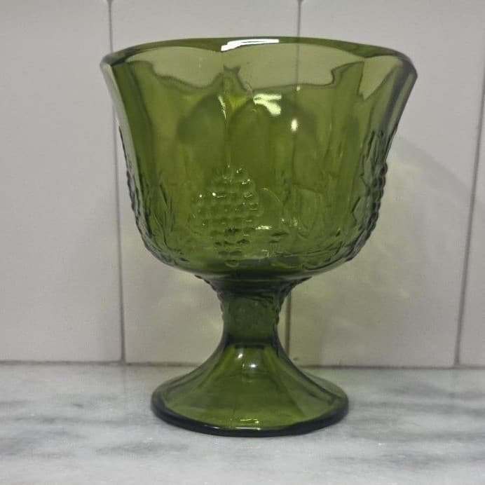 Indiana Glass Colony Harvest Grapes Compote, Vintage Avocado Green Pedestal Bowl - Thumbnail 5