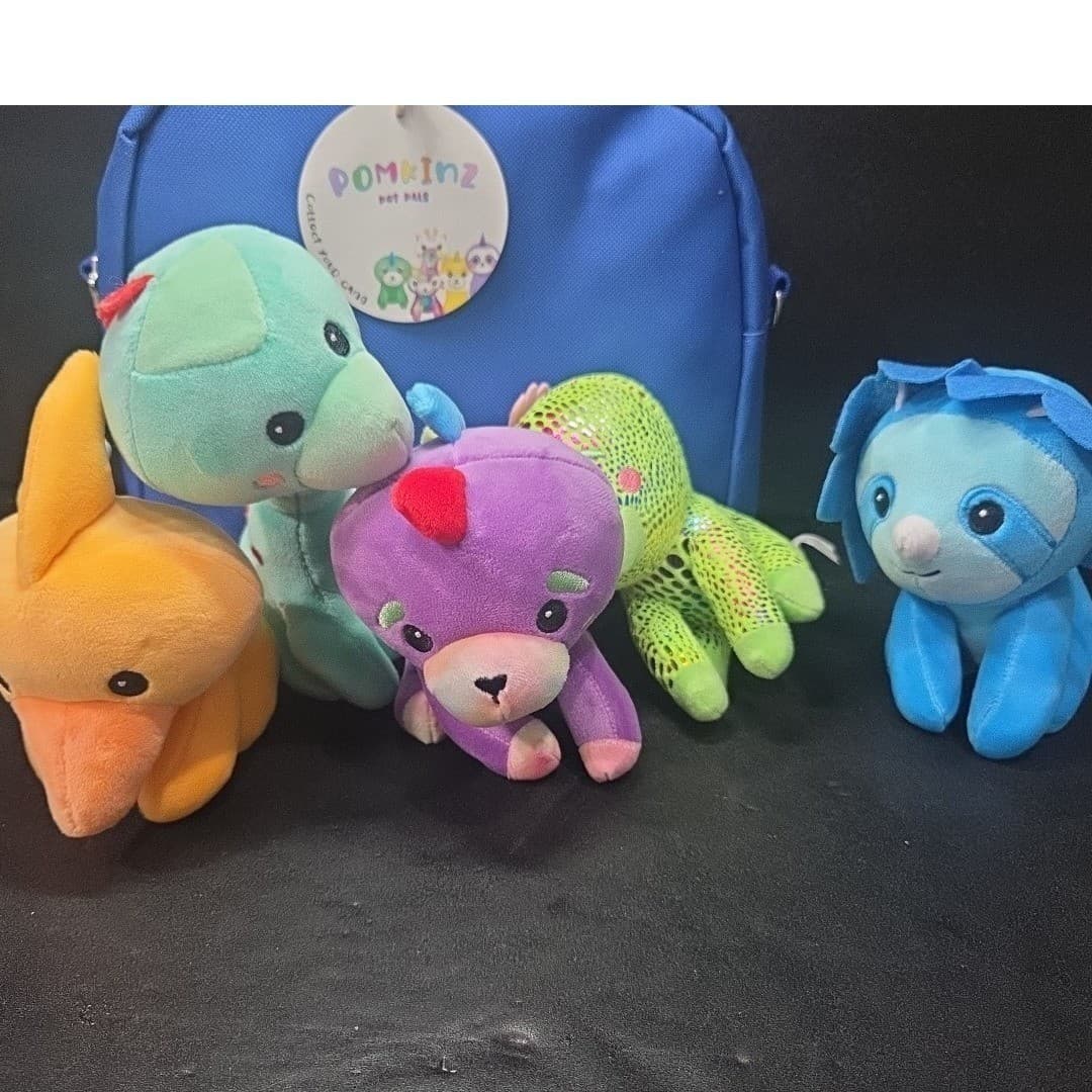 Pomkinz Pet Pals 5-Piece Plush Toy Set with Iridescent Blue Carrying Case Bag - Thumbnail 6