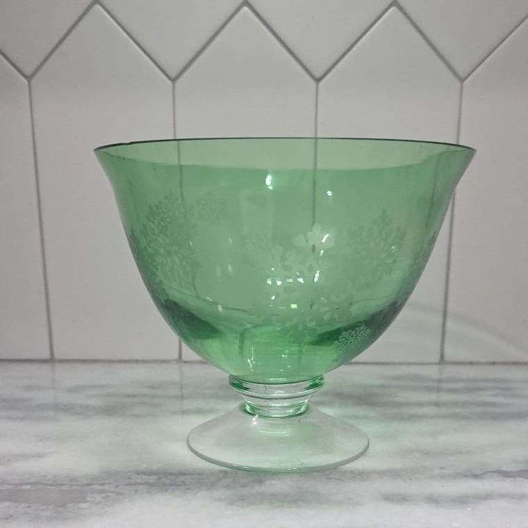 Christmas Green Crystal Footed Bowl, Etched Snowflakes, Vintage Holiday Decor - Thumbnail 3