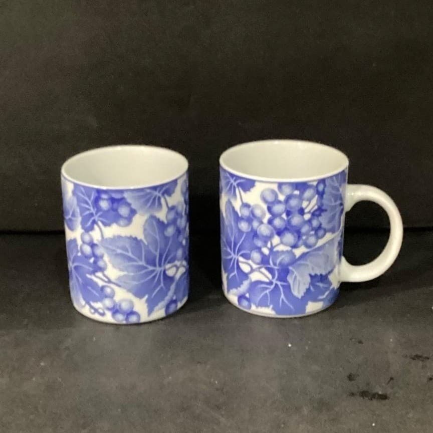 Omnibus By Fitz And Floyd "Bordeaux" Mugs, Set of 2, Grapevine Design Drinkware - Thumbnail 3