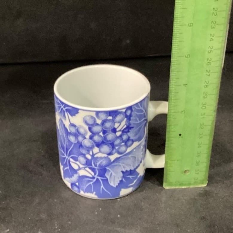 Omnibus By Fitz And Floyd "Bordeaux" Mugs, Set of 2, Grapevine Design Drinkware - Thumbnail 6