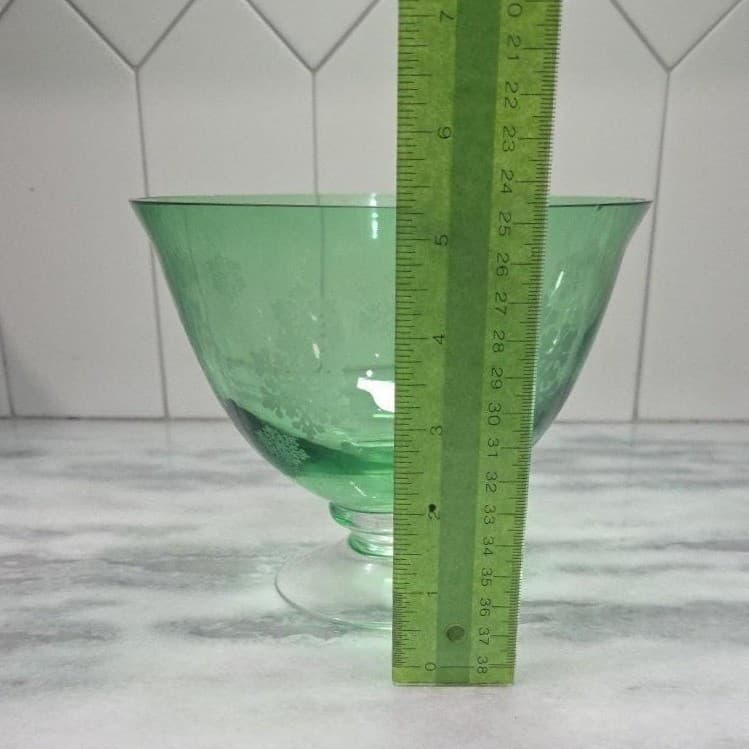 Christmas Green Crystal Footed Bowl, Etched Snowflakes, Vintage Holiday Decor - Thumbnail 10