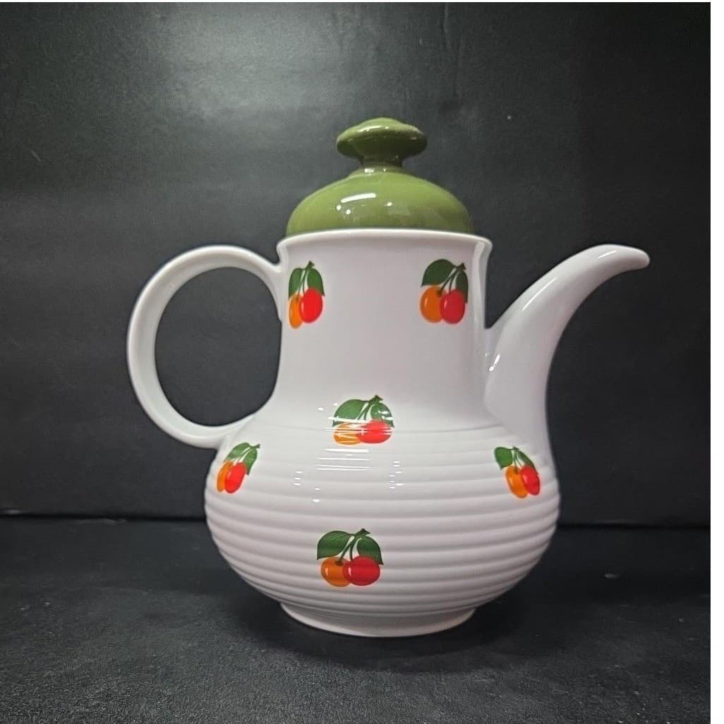 Seltmann Weiden Bavaria Teapot, Cherry Pattern Coffee Pot, Vintage Kitchenware - Thumbnail 4