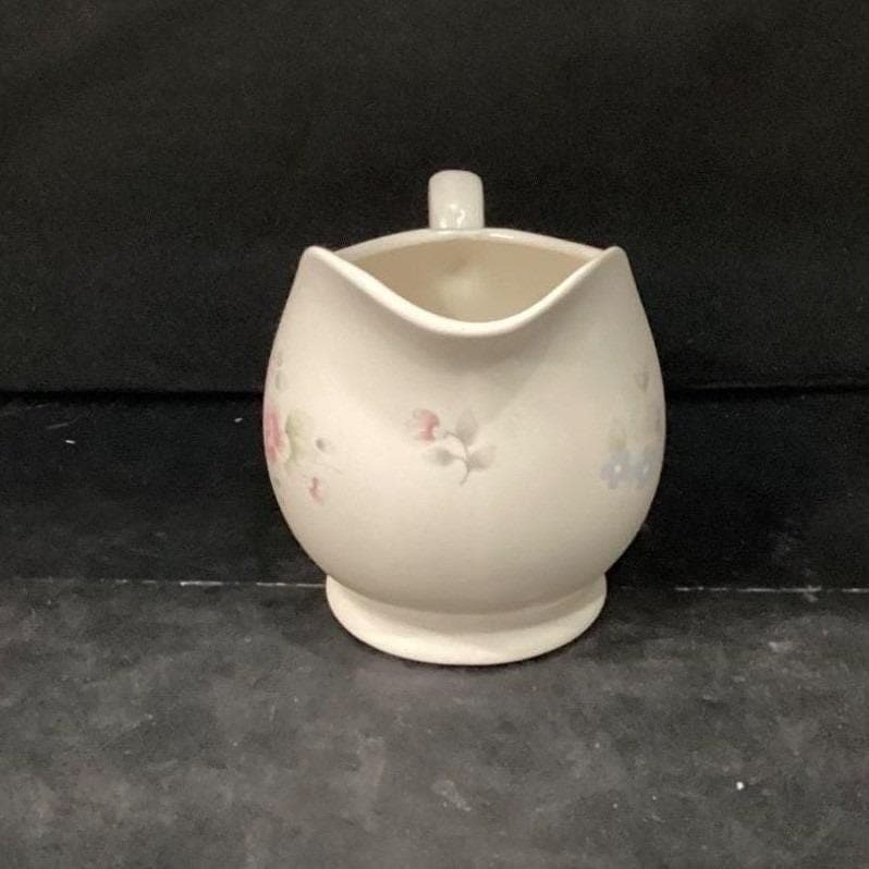 Pfaltzgraff Tea Rose Creamer, Stoneware Floral Pitcher, Tableware, Cottagecore - Thumbnail 10