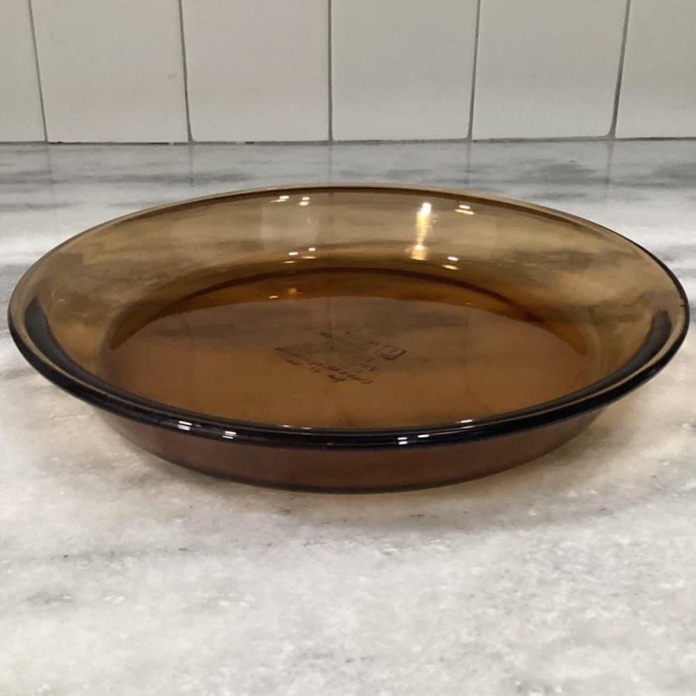 Anchor Hocking Pie Plates #1060, Set of 2, Vtg Amber Brown Bakeware, Ovenware - Thumbnail 12