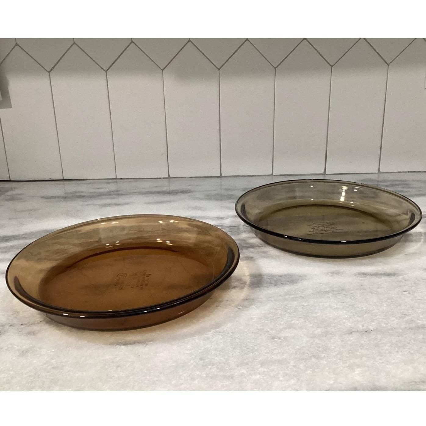 Anchor Hocking Pie Plates #1060, Set of 2, Vtg Amber Brown Bakeware, Ovenware - Thumbnail 9