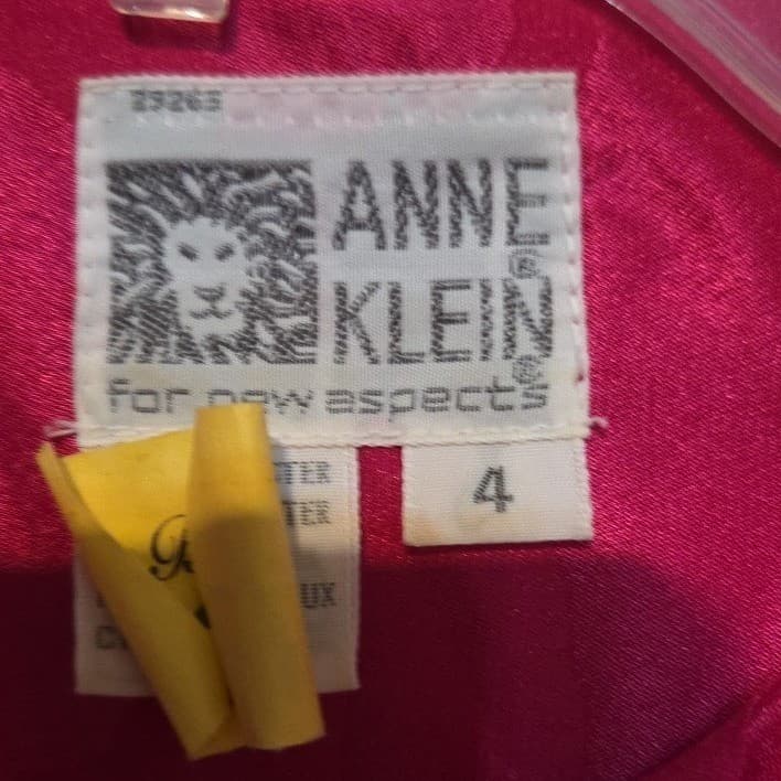 Anne Klein New Aspects Fuchsia Jacquard Floral Pleated Blouse, Woman's Size 4 - Thumbnail 5