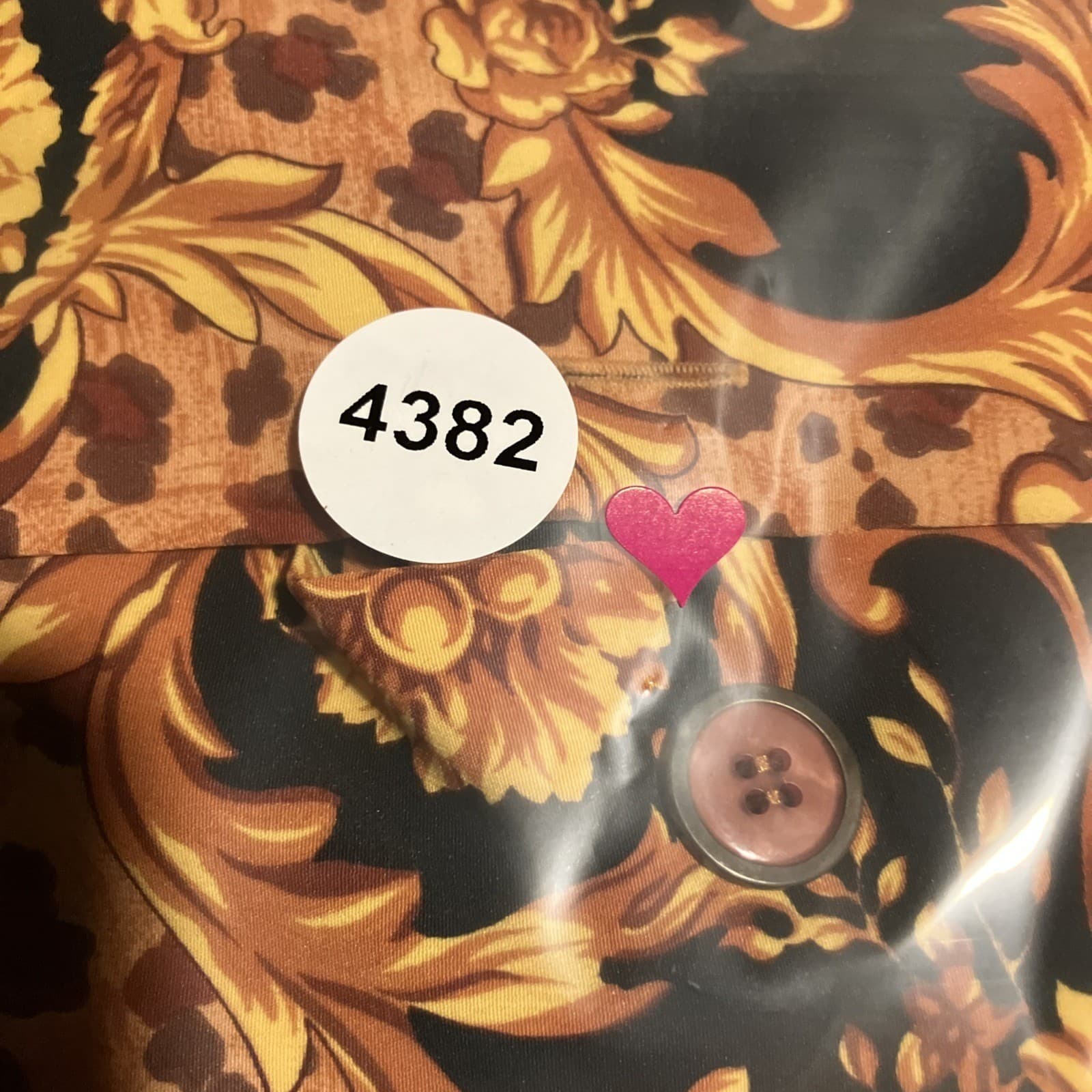 Martinique Gold Baroque Leopard Print Button Down. Woman's Size 8, Long Sleeve - Thumbnail 9