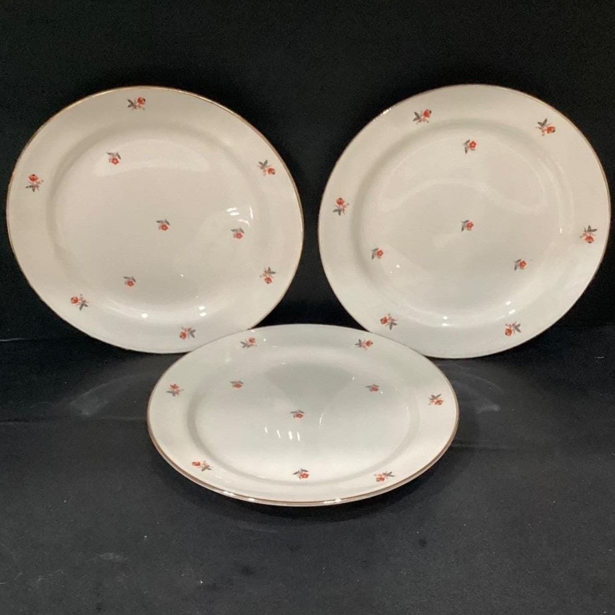 Homer Laughlin Nautilus "Cardinal" Dinner Plates, Set of 3, Cunningham & Pickett - Thumbnail 6