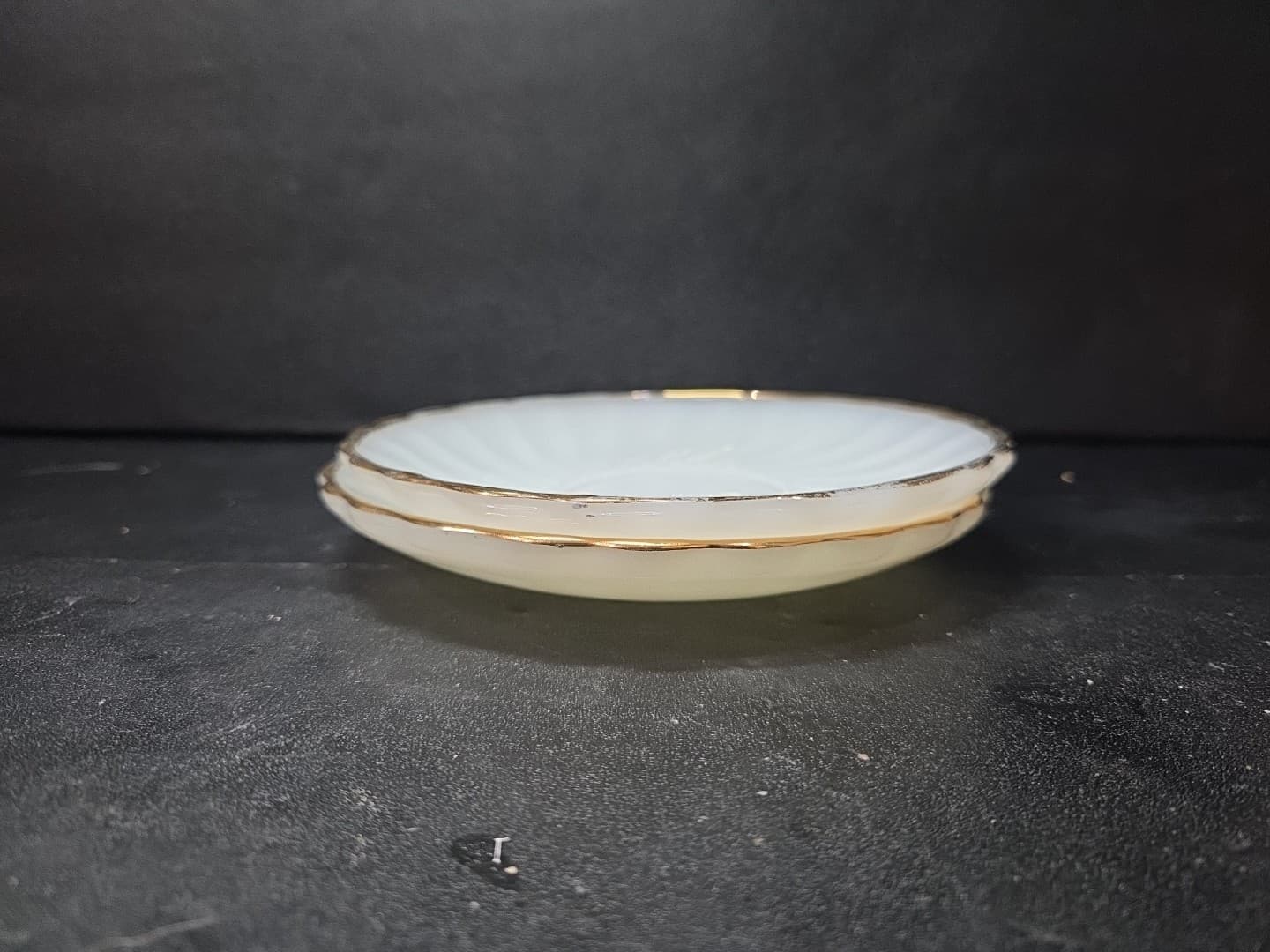 Anchor Hocking Swirl Milk Glass Saucer, White with Gold Shell Trim, Set of 2 - Thumbnail 8