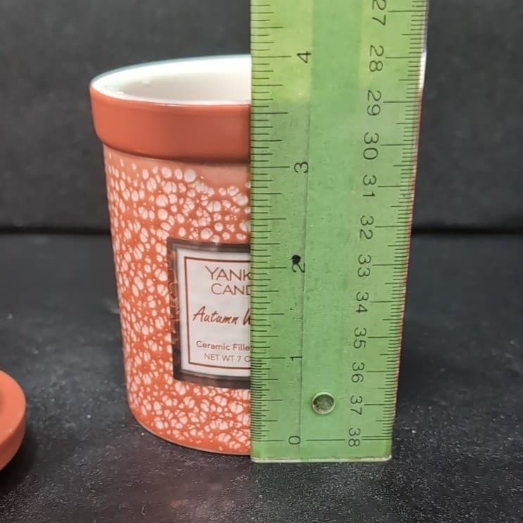 Yankee Candle Autumn Wreath Orange Ceramic Filled Candle 7oz with Lid 4 inch - Thumbnail 9