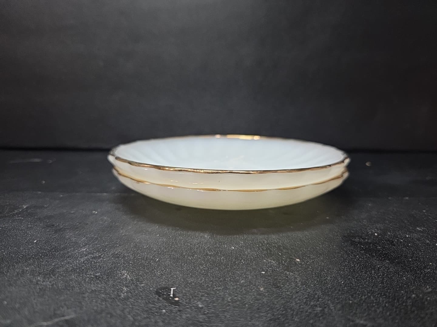 Anchor Hocking Swirl Milk Glass Saucer, White with Gold Shell Trim, Set of 2 - Thumbnail 7