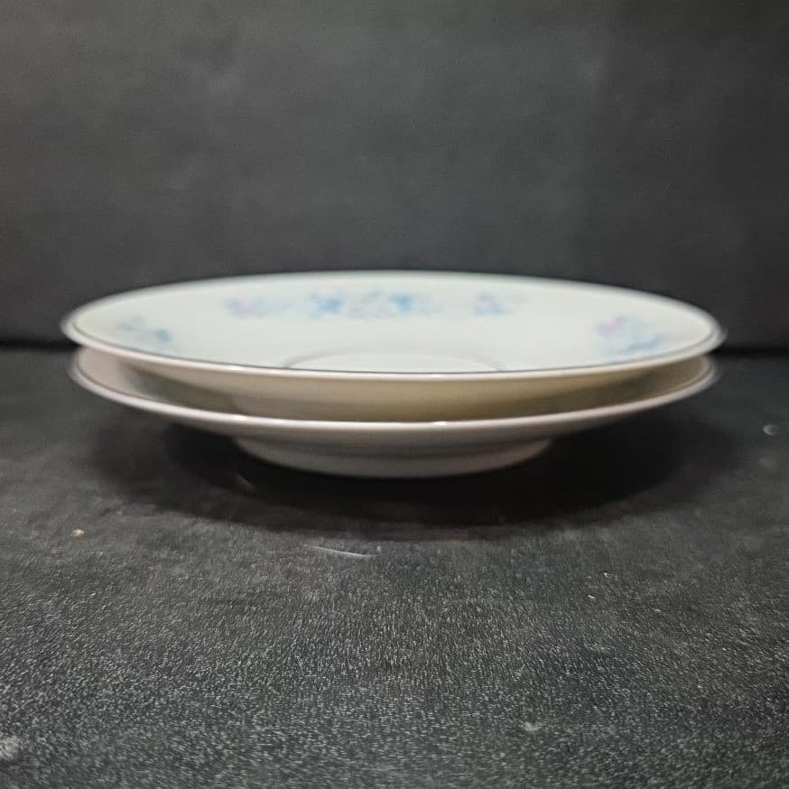 Carlton Fine China "Carla" Saucers #506, Set of 2, Vintage Floral Porcelain - Thumbnail 7