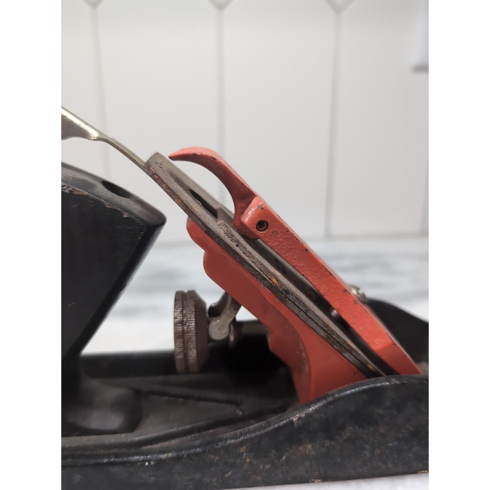 Sears 9.5" Wood Plane, Vintage Made in USA, Red Lever Cap, Cast Iron Hand Tool - Thumbnail 6