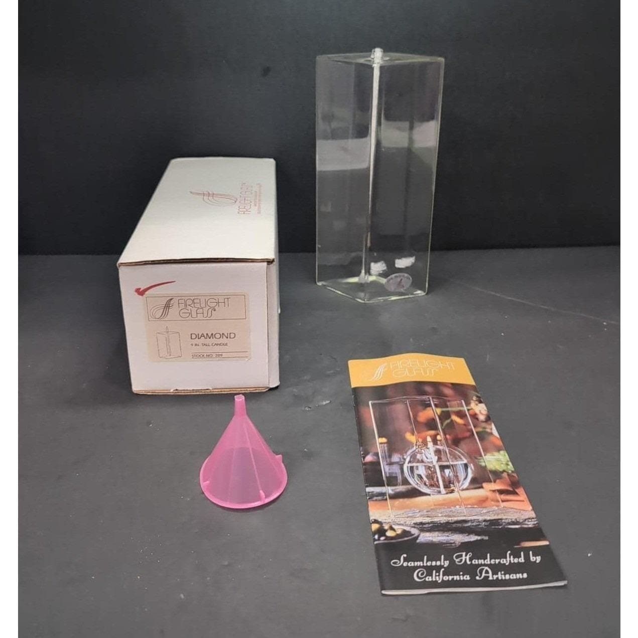 Firelight Glass 9" Diamond Oil Lamp, Minimalist Decor Candle, Ambient Lighting - Thumbnail 3
