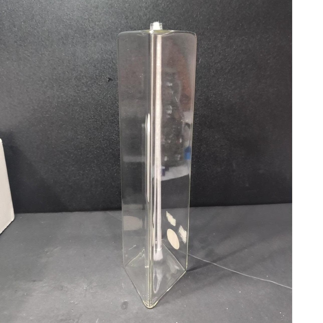 Firelight Glass 9" Diamond Oil Lamp, Minimalist Decor Candle, Ambient Lighting - Thumbnail 10