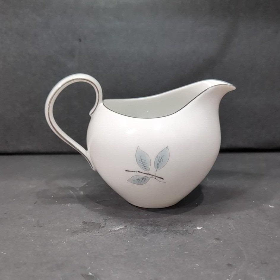 Johann Haviland Purple Rose Creamer, Eva Zeisel Bavaria China, Vintage Tableware - Thumbnail 9