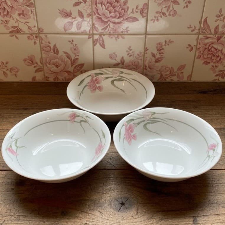 Artland Collection Pearl Rhine Salad Bowls, Set of 3, Vintage Floral Dinnerware