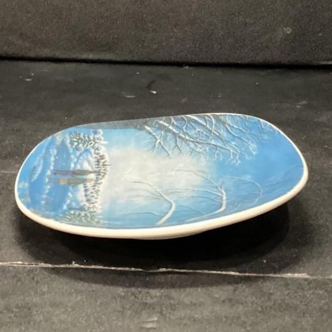 Arabia of Finland Winter Scene Plate, Vintage Anita Rantanen Siewers Design - Thumbnail 7