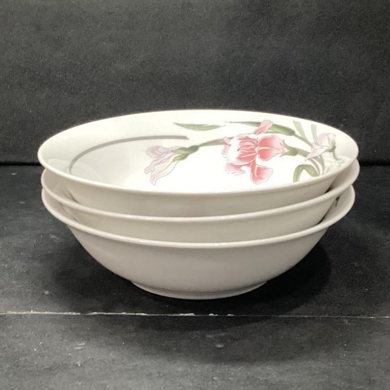 Artland Collection Pearl Rhine Salad Bowls, Set of 3, Vintage Floral Dinnerware - Thumbnail 10