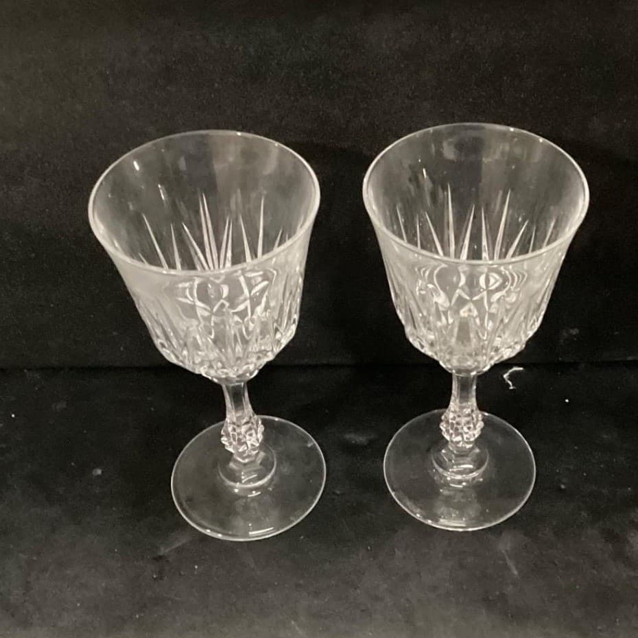 JMP Capri Lead Crystal Wine Glasses, Set of 2, Vintage Pressed Cut Water Goblets - Thumbnail 3