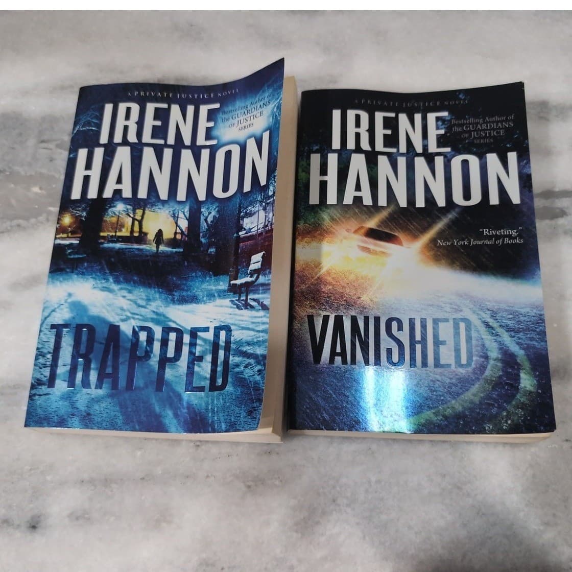 Irene Hannon Private Justice Series: Vanished & Trapped, Romantic Suspense Books - Thumbnail 3