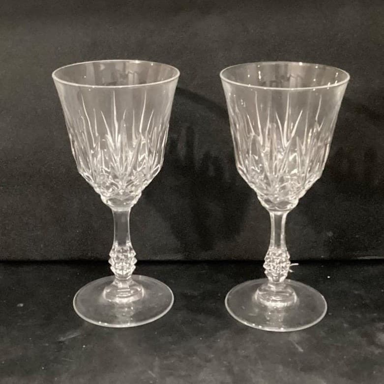 JMP Capri Lead Crystal Wine Glasses, Set of 2, Vintage Pressed Cut Water Goblets - Thumbnail 10