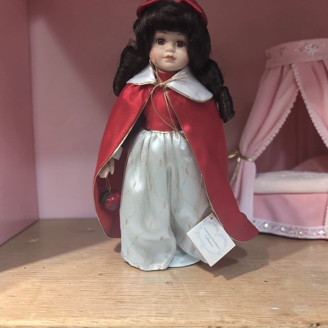 Americana Sweetheart Collection Porcelain Doll Snow White Red Cape Fairytale