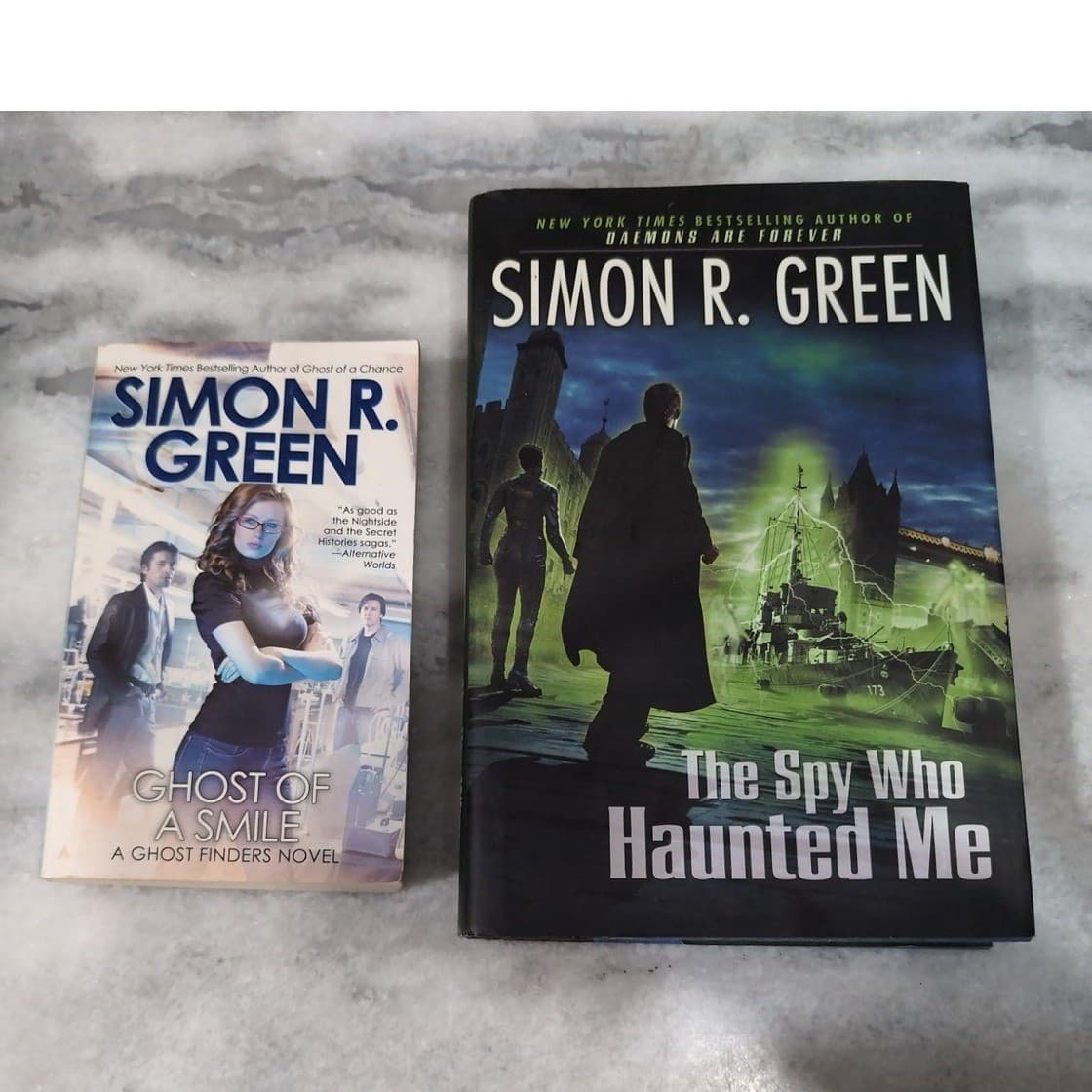Simon R Green Book Lot, The Spy Who Haunted Me Hardcover & Ghost of a Smile PB - Thumbnail 3