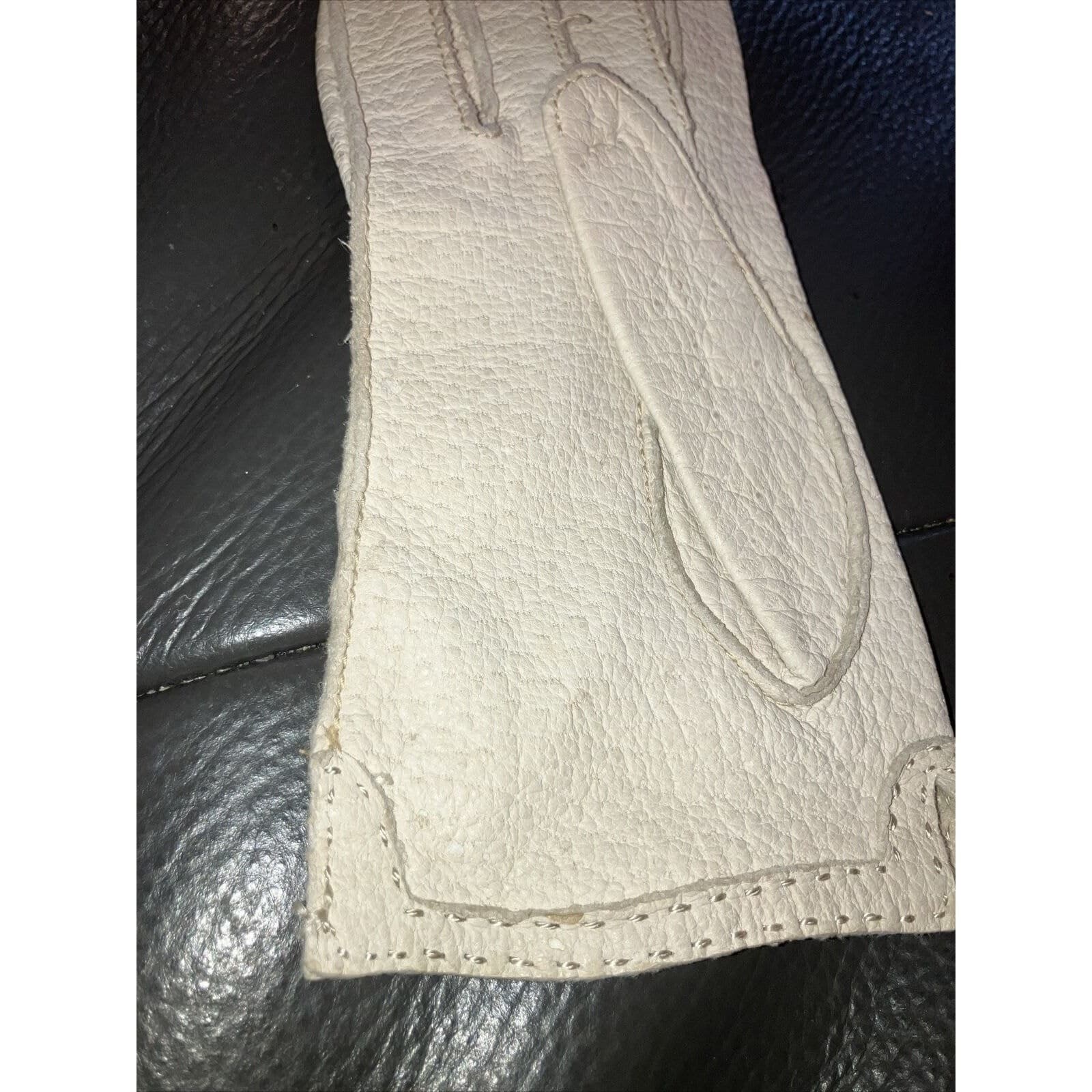 Ben Berger Vintage Off White Pebbled Leather Mid Length Gloves, Cream Textured - Thumbnail 3