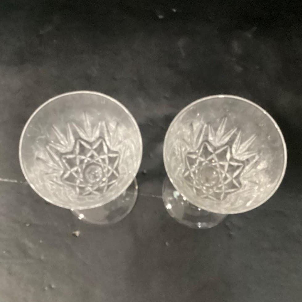 JMP Capri Lead Crystal Wine Glasses, Set of 2, Vintage Pressed Cut Water Goblets - Thumbnail 4