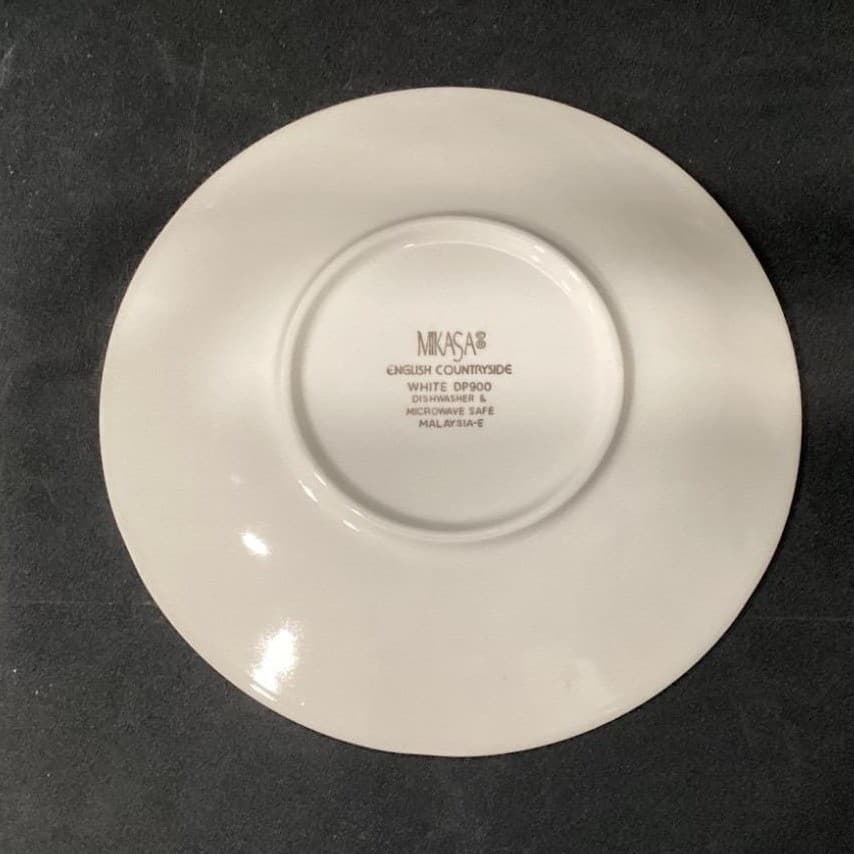 Mikasa English Countryside Saucers #DP900, Set of 4, Vintage Embossed Stoneware - Thumbnail 4